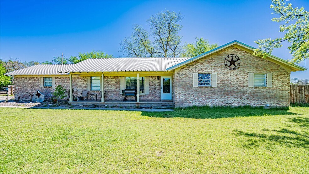 More Photos Of 2546 N Highway 144, Glen Rose Land For Sale