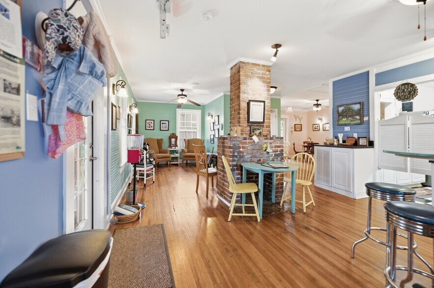 More Photos Of 1107 McKelvey Rd, Pelzer Restaurant For Sale