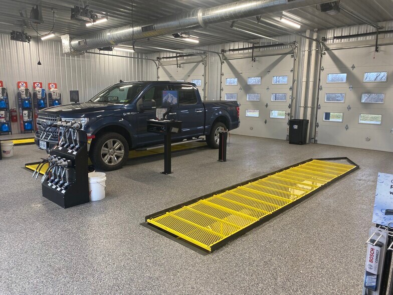 More Photos Of 2290 Downer Street Rd, Baldwinsville Auto Repair For Sale