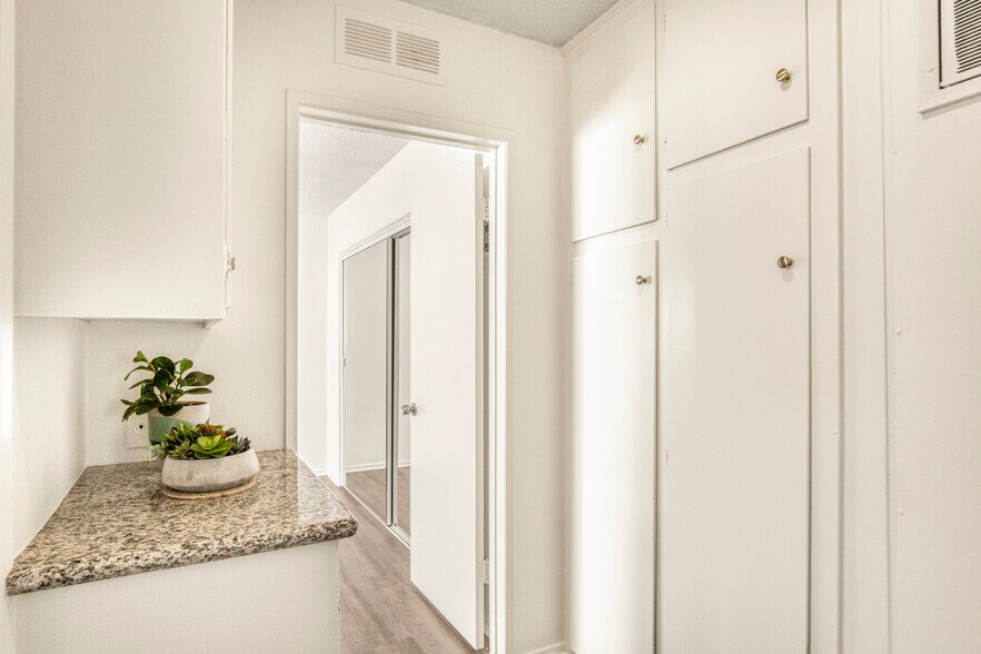 More Photos Of 1027 N Ogden Dr, Los Angeles Apartments For Sale