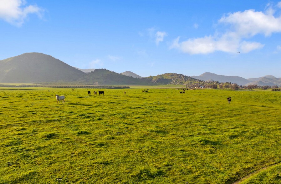 More Photos Of 19400 Avenue 398, Woodlake Land For Sale