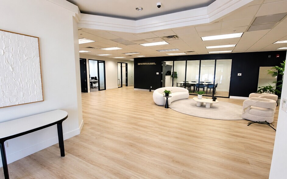 More Photos Of 728 N Monterey St, Gilbert Service For Lease