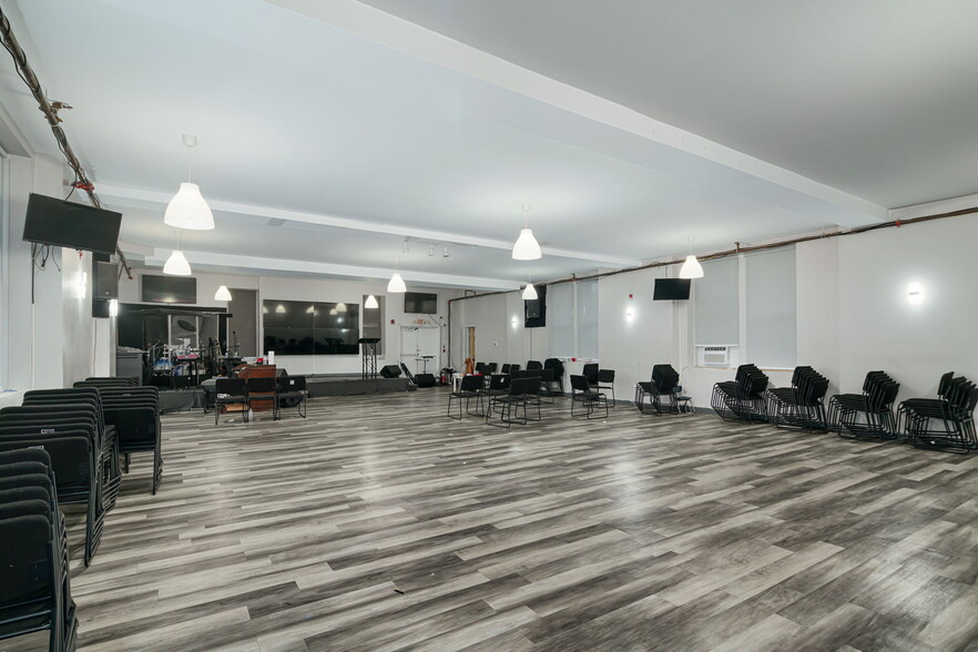 More Photos Of 5913-17 Chestnut St, Philadelphia Apartments For Lease