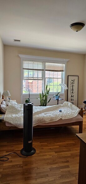 More Photos Of 507 Broad Ave, Palisades Park Storefront Retail Residential For Sale