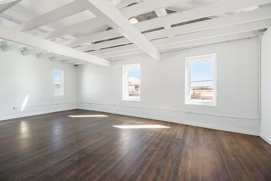 More Photos Of 3157 Tchoupitoulas St, New Orleans Service For Lease