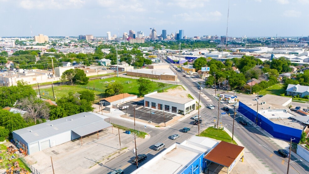 Primary Photo Of 100 Blanco Rd, San Antonio Restaurant For Lease