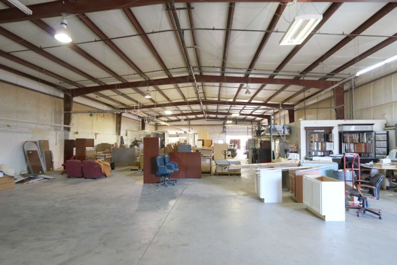 More Photos Of 10 Oil Mill Rd, Greenville Unknown For Lease