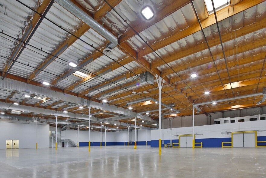 More Photos Of 26235-26245 Technology Dr, Valencia Warehouse For Lease