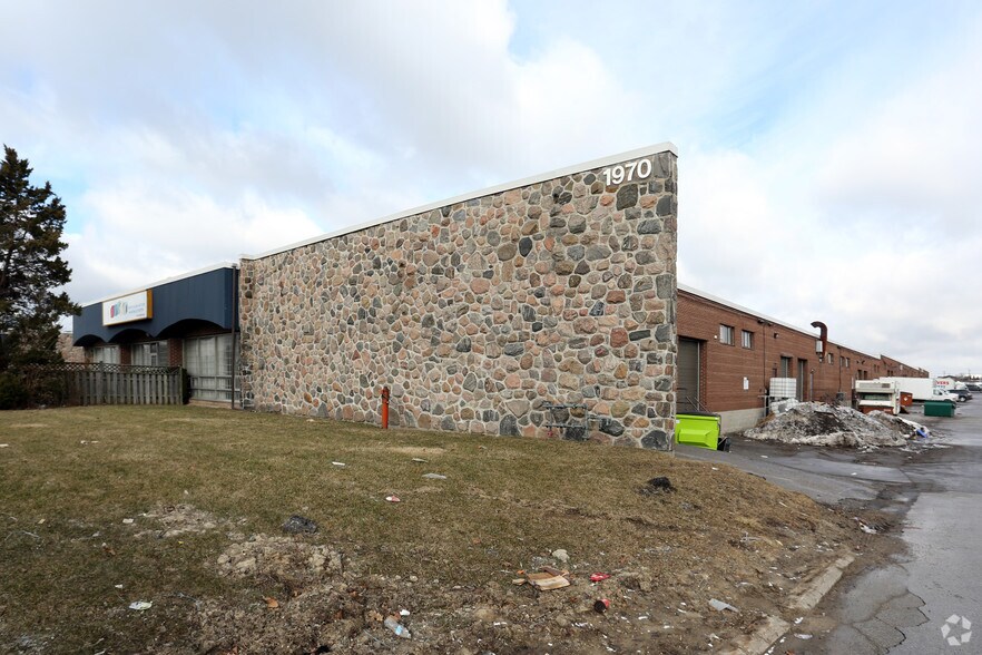 More Photos Of 1970 Ellesmere Rd, Toronto Manufacturing For Lease