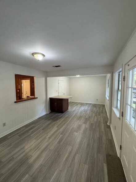 More Photos Of 12440 Magnolia Ave, Magnolia Springs Office For Lease