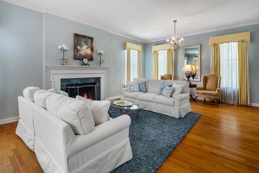 More Photos Of 1320 S Albert Pike Ave, Fort Smith Hospitality For Sale
