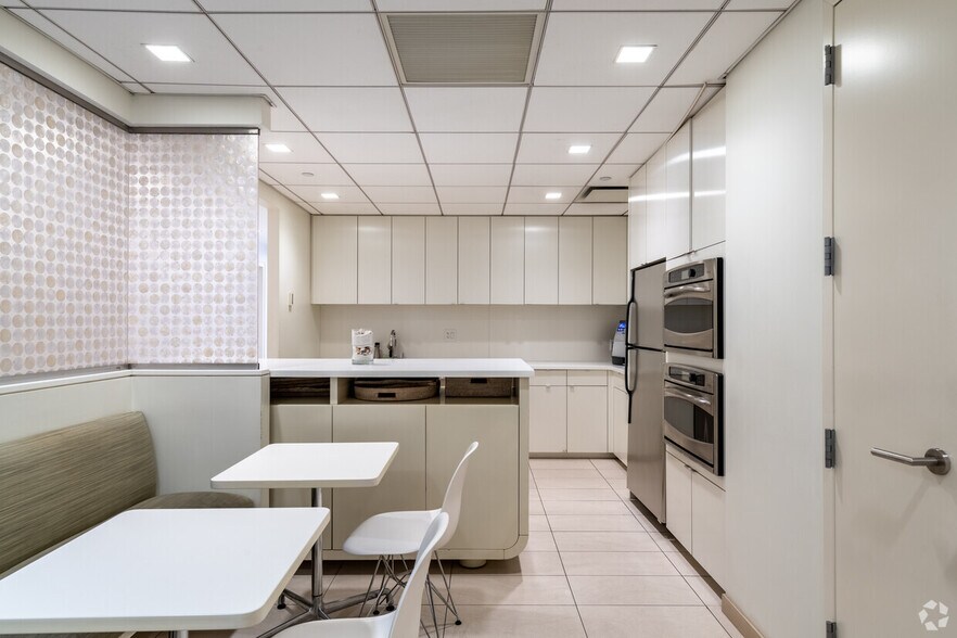 More Photos Of 1441 Broadway, New York Office For Lease