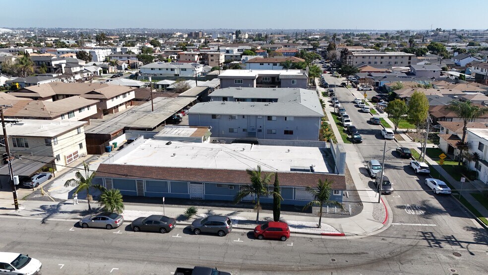 Primary Photo Of 11816-11822 Felton Ave, Hawthorne Storefront Retail Residential For Sale