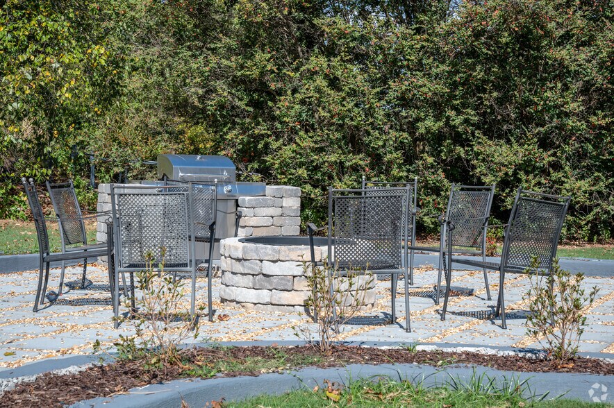 More Photos Of 3 Greenhill Pky, Birmingham Apartments For Sale