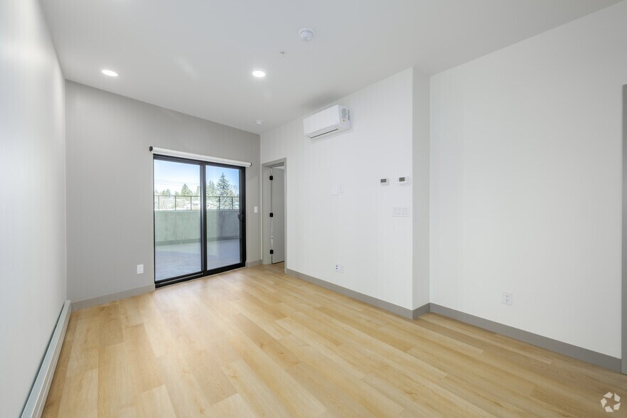 More Photos Of 9999 Elbow Dr, Calgary Apartments For Lease