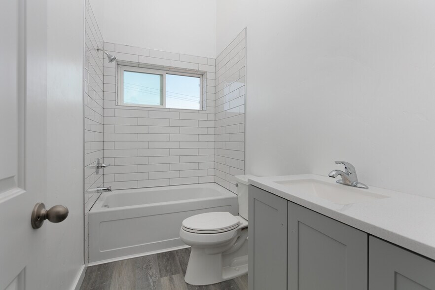 More Photos Of 3061 Odell Hwy, Hood River Specialty For Sale