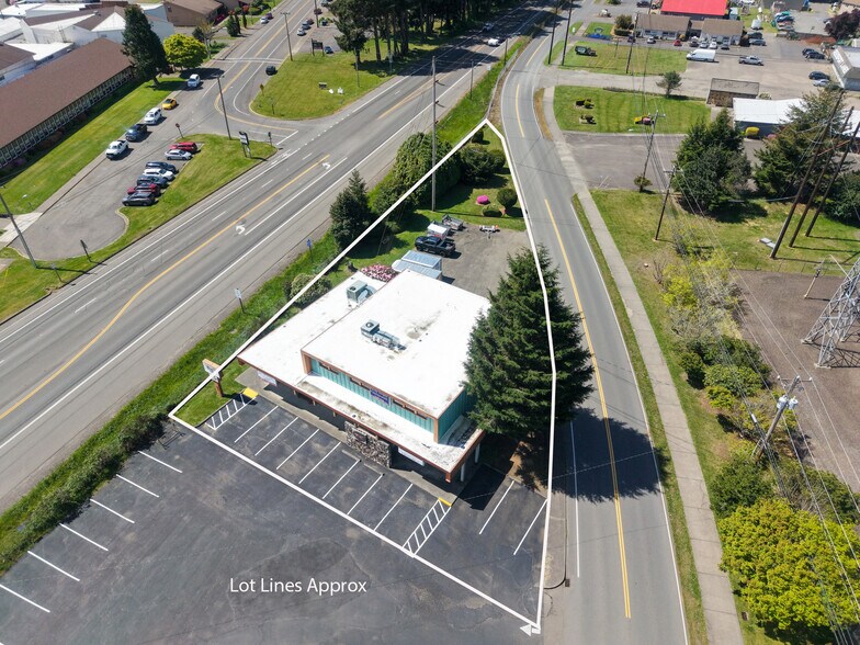 More Photos Of 2133 Winchester ave, Reedsport Freestanding For Sale