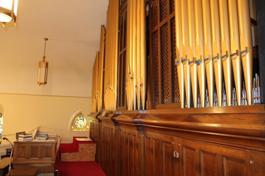 More Photos Of 1000 W Illinois St, Evansville Religious Facility For Lease