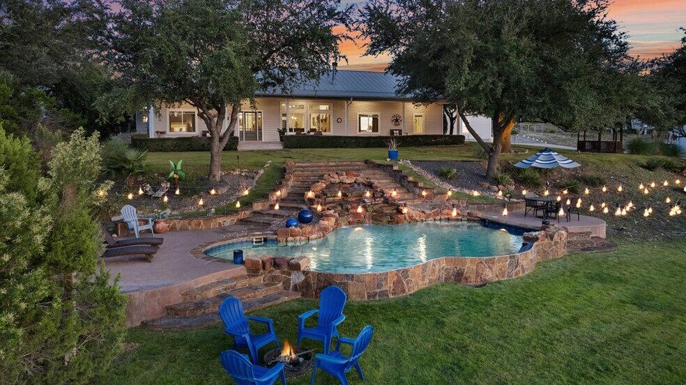 More Photos Of 4607 R O Dr, Spicewood Lodge Meeting Hall For Sale