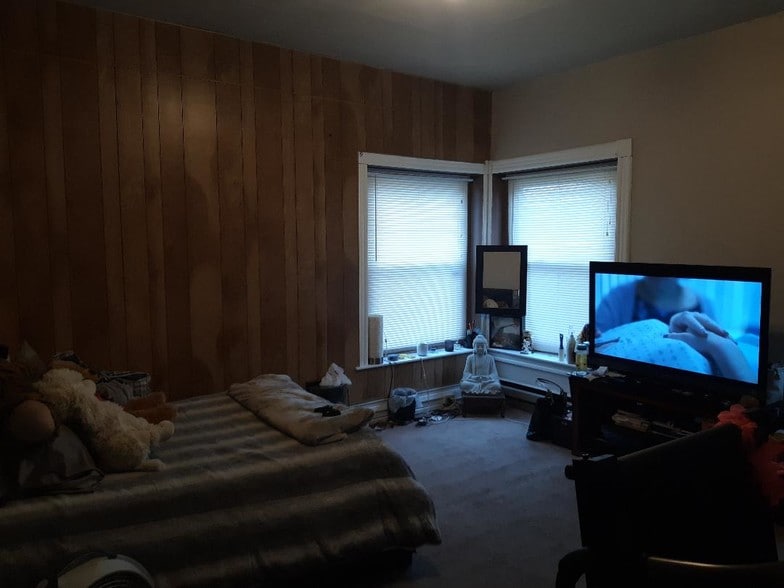 More Photos Of 2102 S Lehigh Ave, Whitehall Apartments For Sale