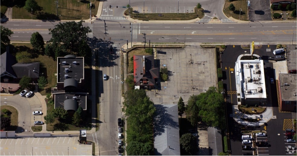 More Photos Of 701 W Lincoln Hwy, Dekalb Restaurant For Lease