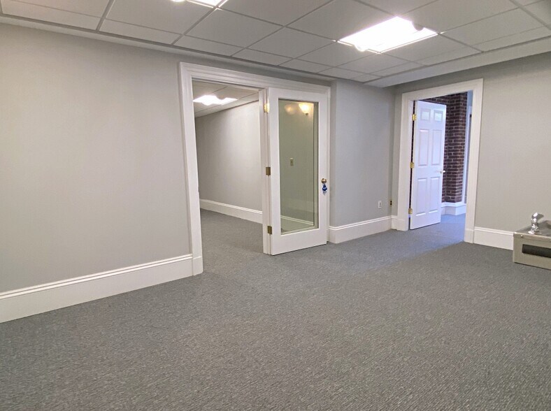 More Photos Of 629 Main St, Woburn Office For Lease
