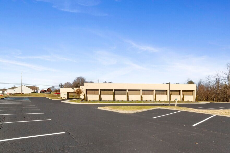 More Photos Of 2460 Lee Hwy N, Pulaski Healthcare For Sale