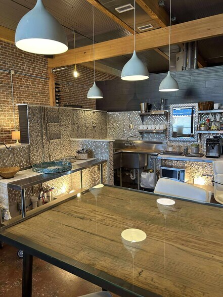 More Photos Of 108 Dewey Ave, Poteau Storefront Retail Office For Sale