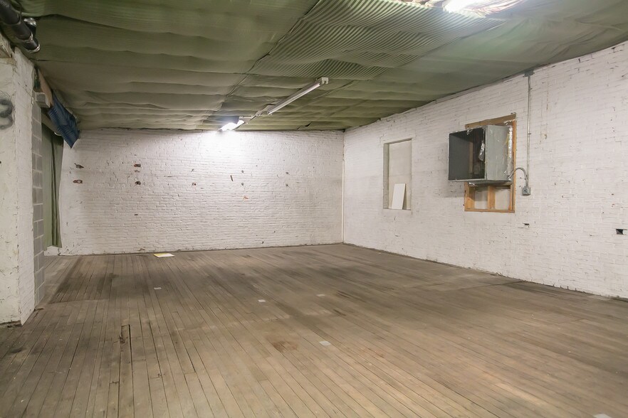 More Photos Of 4021-25 Market St, Philadelphia General Retail For Sale