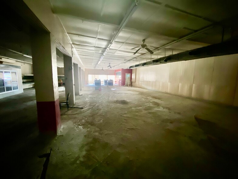 More Photos Of 202 Pine st, Pink Hill Flex For Sale