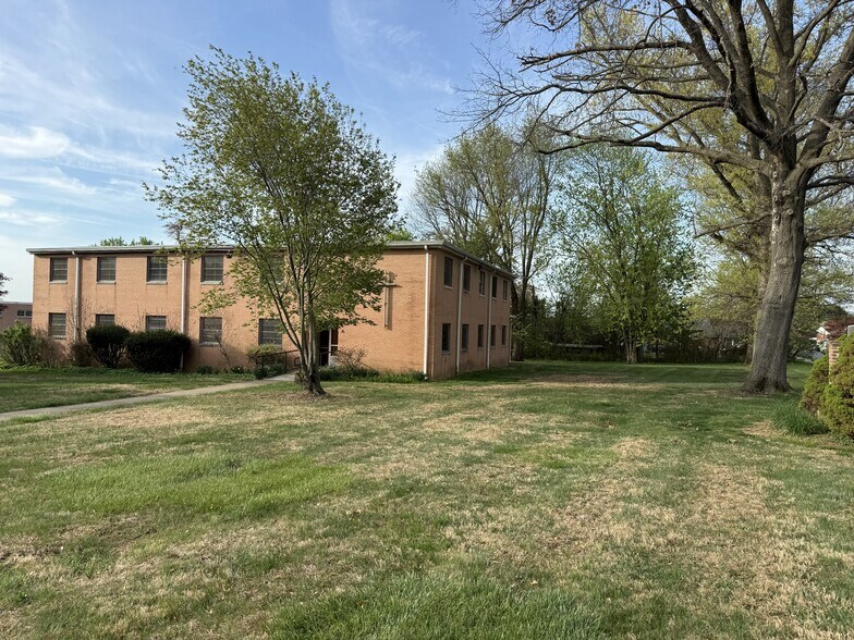 More Photos Of 3000-3006 Keenwood Rd, Norristown Religious Facility For Lease