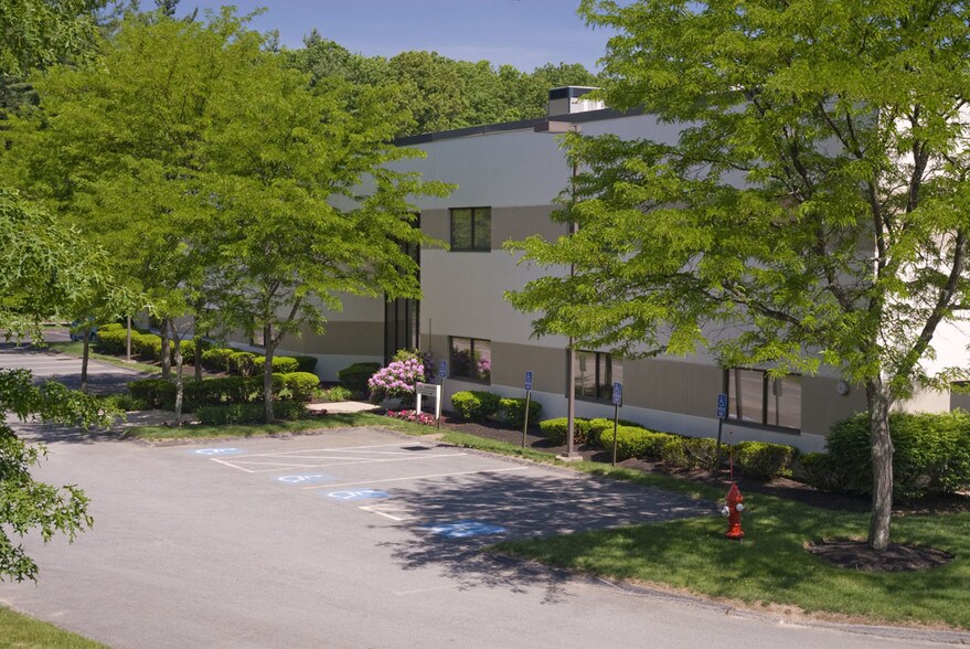 More Photos Of 42 Nagog Park, Acton Flex For Lease