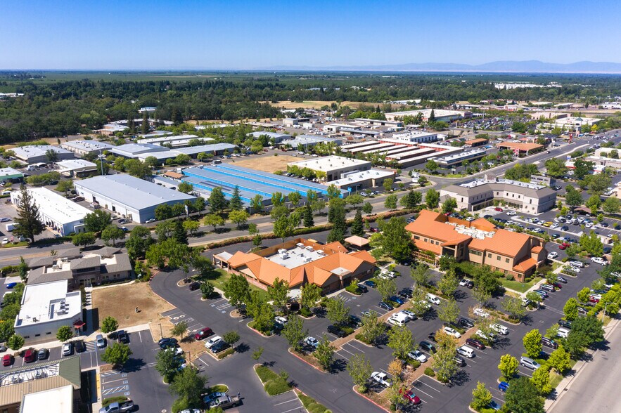 More Photos Of 121 Raley Blvd, Chico Medical For Sale