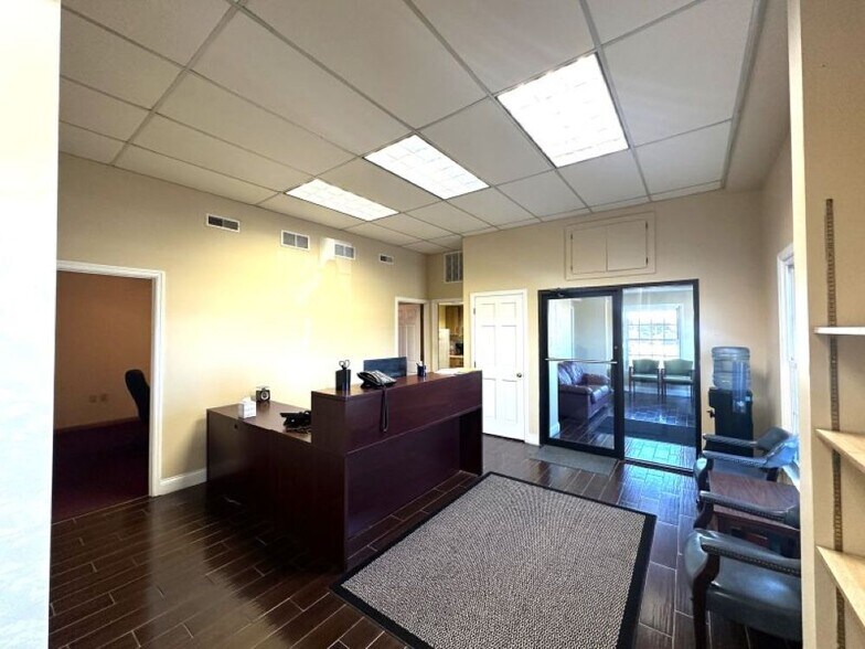 More Photos Of 510 W Main St, Fairborn Office For Sale