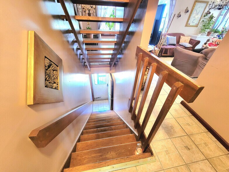 More Photos Of 270-276 Bellevue St, Hartford Apartments For Sale