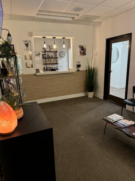 More Photos Of 16776 Bernardo Center Dr, San Diego Coworking Space