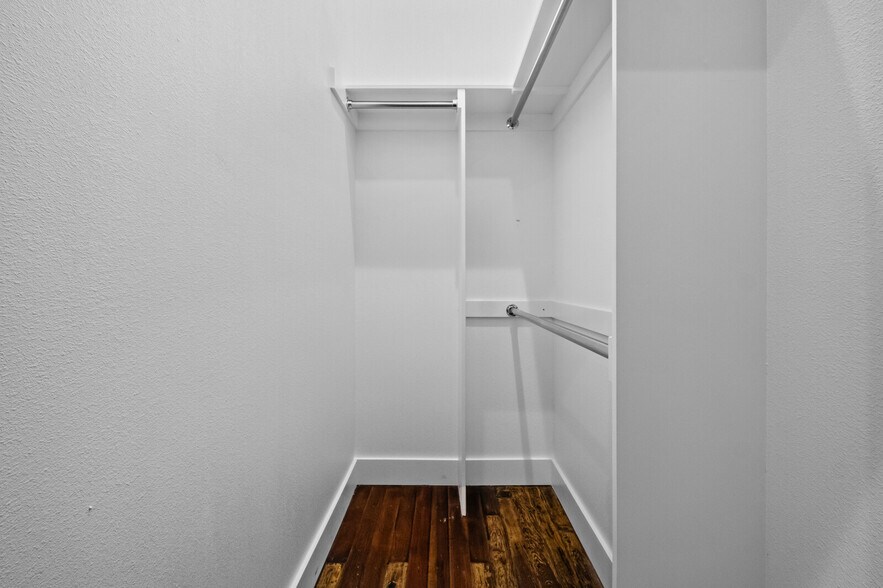 More Photos Of 124 S Joplin Ave, Joplin Warehouse For Sale