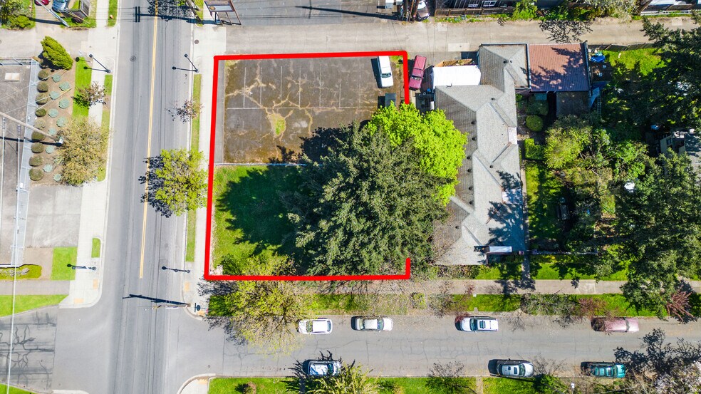 More Photos Of NE Killingsworth St @ Ne Cleveland Ave, Portland Land For Sale