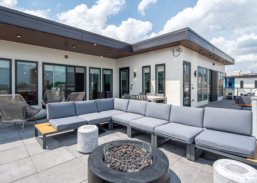 More Photos Of 1725 Nicollet Ave, Minneapolis Apartments For Lease