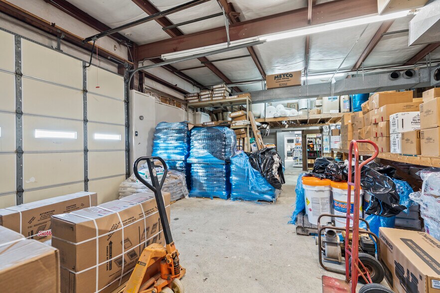 More Photos Of 111 Angela Dr, King General Retail For Sale