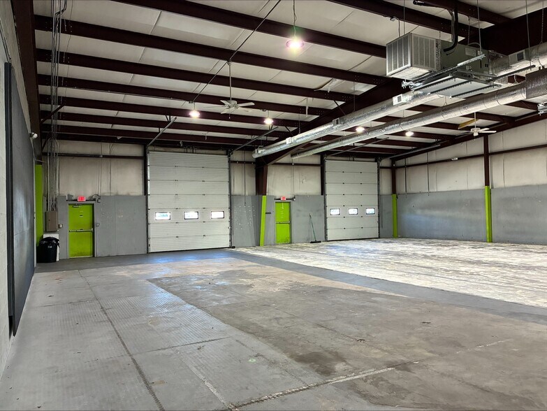 More Photos Of 15510 Montanus Dr, Culpeper Flex For Lease