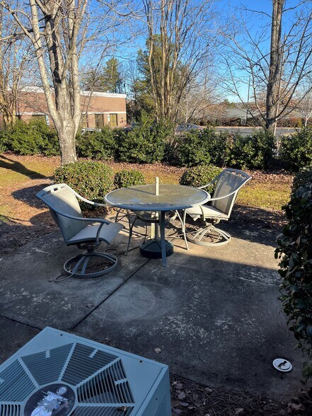 More Photos Of 8426 Medical Plaza Dr, Charlotte Office For Sale