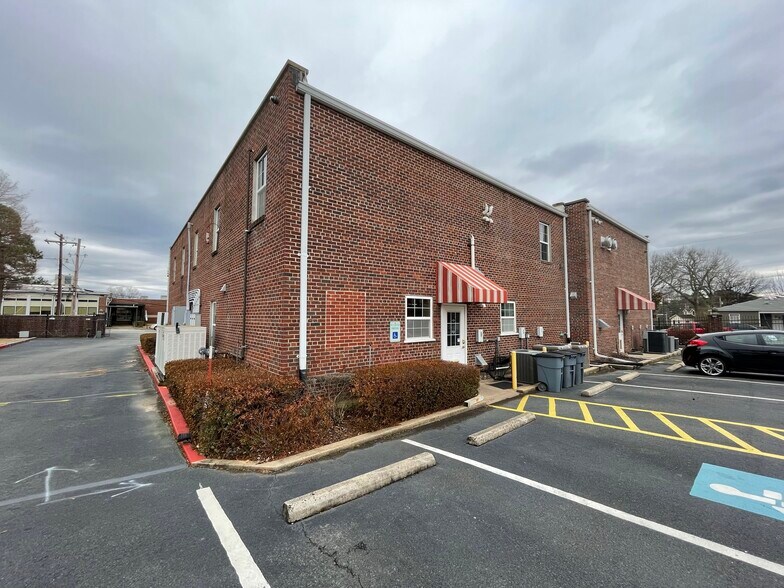 More Photos Of 4016 Stannus St, Little Rock Office For Sale