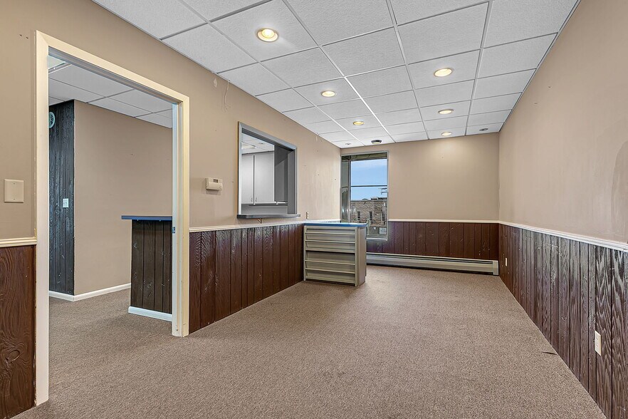 More Photos Of 1011 2nd St N, Saint Cloud Office For Sale