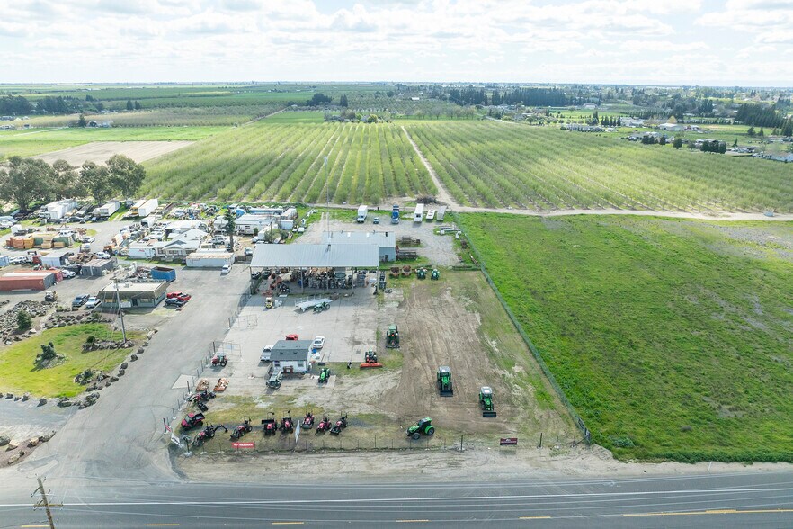 More Photos Of 5600 California 108, Oakdale Land For Lease