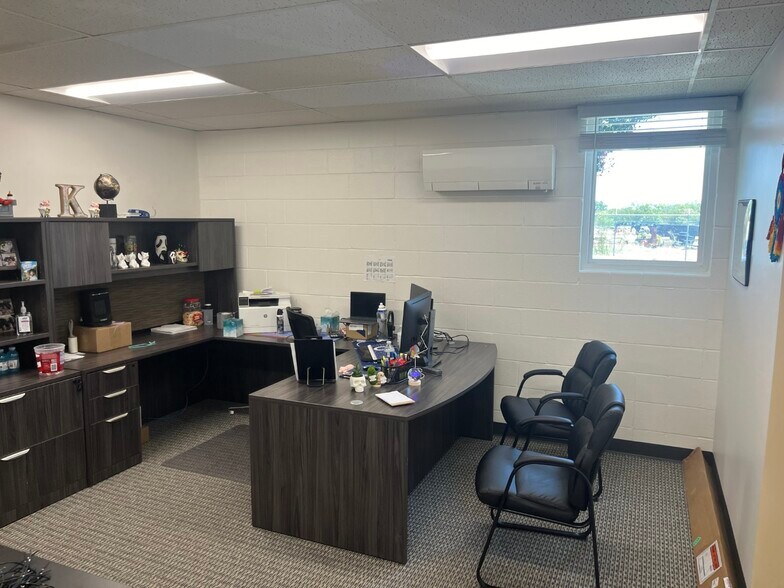 More Photos Of 234 W Avenue L, San Angelo Manufacturing For Sale