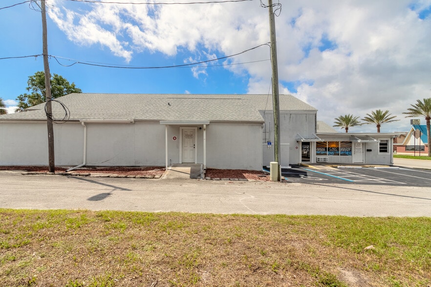 More Photos Of 529 Ridgewood Ave, Daytona Beach Freestanding For Sale
