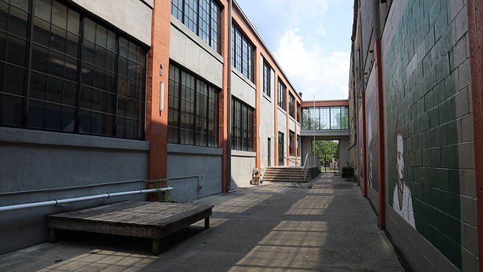 More Photos Of 1145 E 22nd St, Indianapolis Light Distribution For Sale