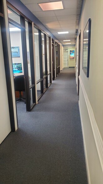 More Photos Of 11890 Sunrise Valley Dr, Reston Office For Lease