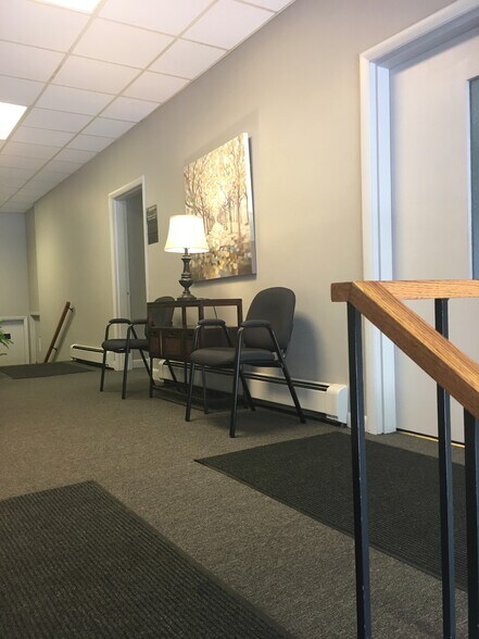 More Photos Of 869 Main St, Walpole Office For Lease
